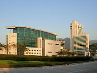 Cathay Pacific City, le siège social de Cathay Pacific à l'aéroport international de Hong Kong.