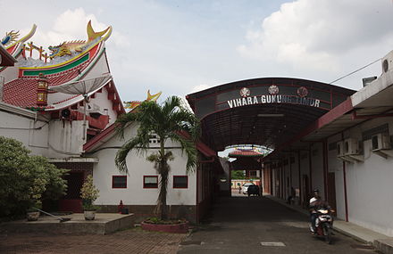 Entrance to the Chinese Daoist temple of Vihara Gunung Timur.