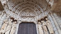 Tympan et porte de la baie de gauche (portail nord de la cathédrale de Chartres)