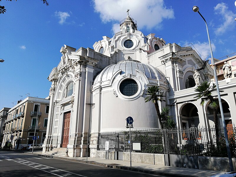 File:Chiesa del Carmine (Messina) 14 09 2019 04.jpg