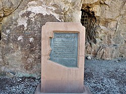 Clifton Cliff Jail marker Clifton-Clifton Cliff Jail.jpg