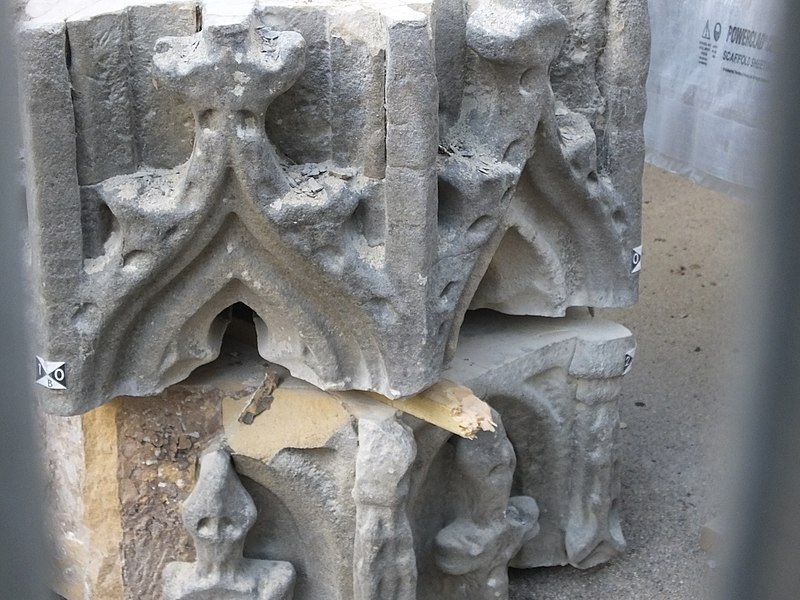 File:Clitheroe Castle stone carving 8170.JPG