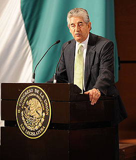 César Augusto Santiago Mexican politician