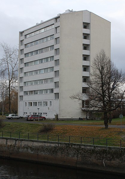 File:Domus Botnica Oulu 20101024.JPG