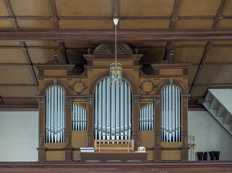 File:Drosendorf pipe organ PC313097.jpg