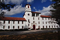 DuBose Gereja Memorial Pelatihan School.JPG