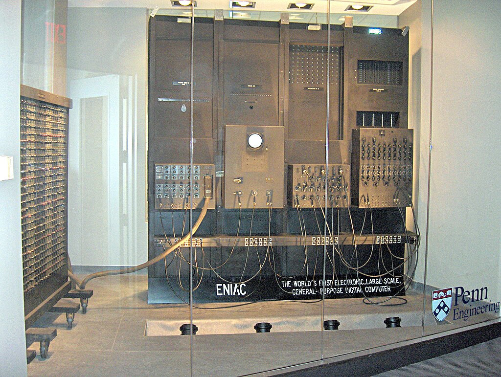    Curiosidades sobre tecnologia

fonte:https://pt.wikipedia.org/wiki/ENIAC#/media/Ficheiro:ENIAC_Penn1.jpg