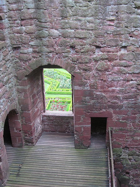 File:Edzell look through of window.JPG