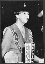 Eleanor Roosevelt at Waldorf Astoria Hotel in New York City - NARA - 195324.jpg
