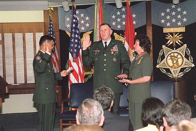 Gen. Eric Shinseki, chief of staff of the Army, swears in Gen. Jack Keane as the 29th vice chief of staff of the Army on June 22, 1999.