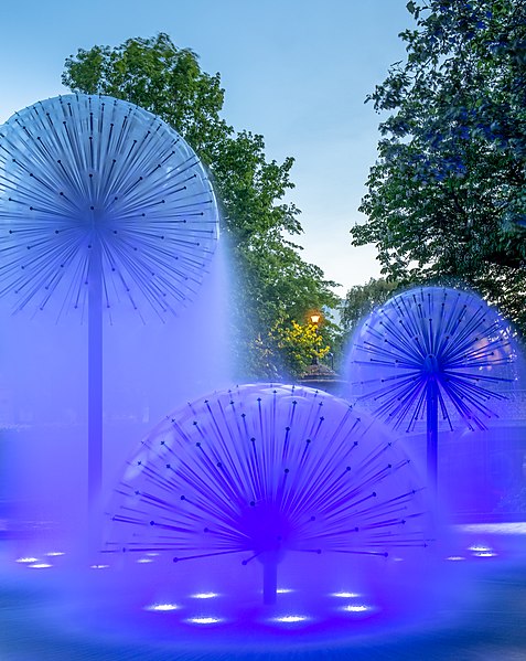 File:Ferrier Fountain, Christchurch, Canterbury, New Zealand.jpg