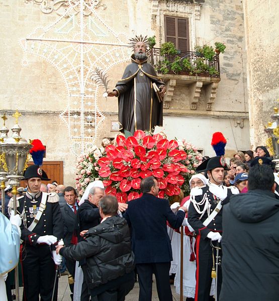 File:Festa di San Ciro a Grottaglie (TA).jpg