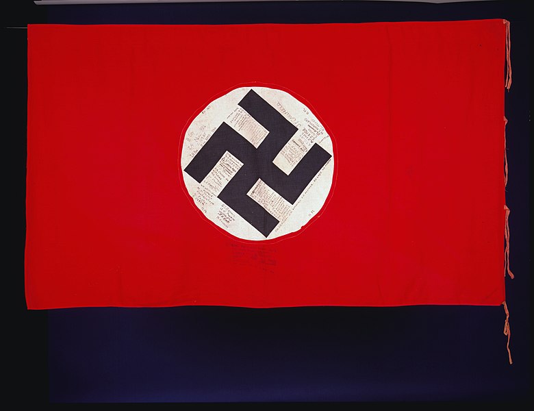 File:Flag (AM 695001-1).jpg