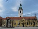 Franjevački samostan i Crkva Presvetog Trojstva Karlovac.jpg