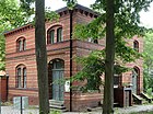 Cimetière IV de la congrégation Jerusalems- und Neue Kirche (Berlin-Kreuzberg) Totengräberhaus.jpg