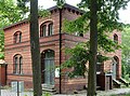 Friedhof IV der Gemeinde Jerusalems- und Neue Kirche (Berlin-Kreuzberg) Totengräberhaus.jpg