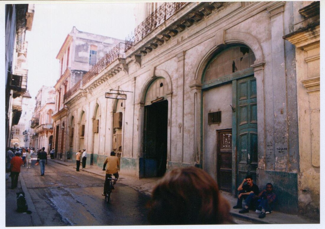 File:Gaia arts centre, Havana (exterior - 2005).jpg