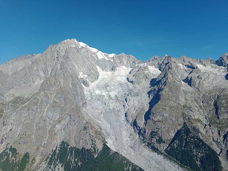 File:Glacier de la Brenva Madone Mont Chétif.jpg