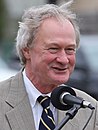 Governor Lincoln Chafee (14116853474) (cropped).jpg