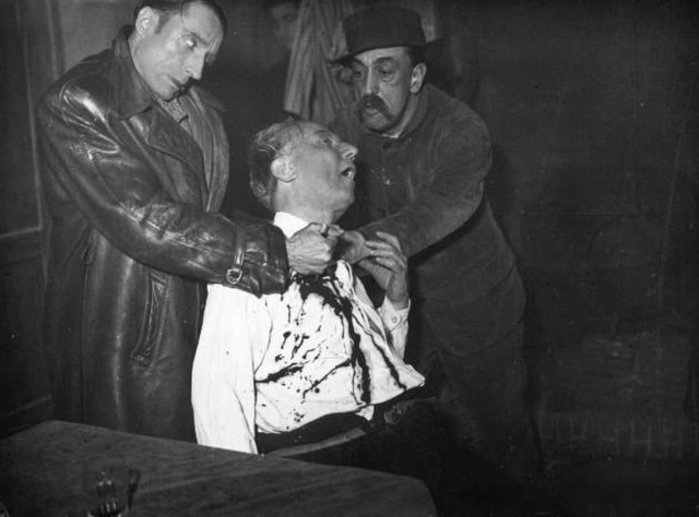A scene from the Grand Guignol, a format some critics have cited as an influence on the slasher film