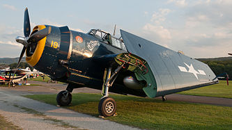 English: Grumman (General Motors) TBM-3E Avenger (reg. HB-RDG (19/53319), cn 3381, built in 1945). Engine: Wright Double Cyclone R-2600-20. Deutsch: Grumman (General Motors) TBM-3E Avenger (Reg. HB-RDG (19/53319), cn 3381, Baujahr 1945). Motor: Wright Double Cyclone R-2600-20.