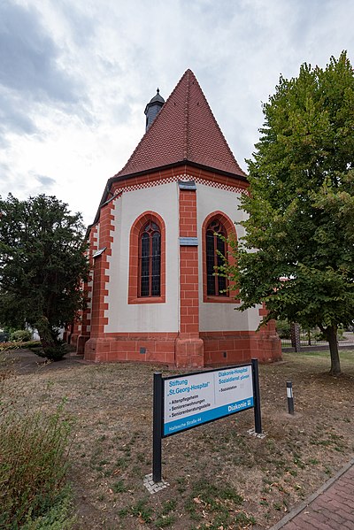 File:Hallesche Straße 42, Spitalkirche St. Georg Delitzsch 20180813 004.jpg