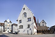 Helferei (1526) und Haus zum Thiergarten (links, 1529) in Schaffhausen, Schweiz