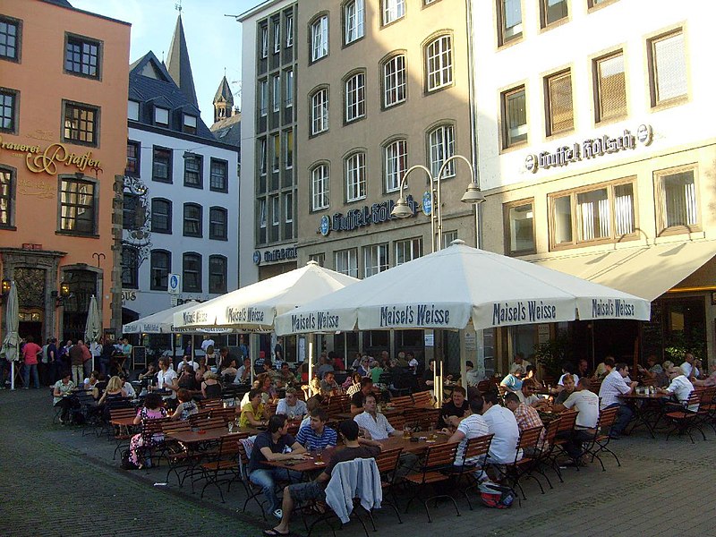 File:Heumarkt Geselligkeit.jpg