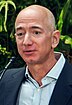 Jeff Bezos Amazon Spheresin avajaisissa Seattlessa - 2018 (39074799225) (rajattu) .jpg