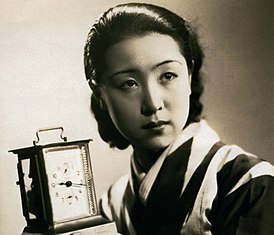 Dans le film Life luggage (人生のお荷物 Jinsei no o-nimotsu ; 1935)