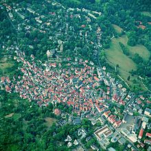 Luftaufnahme der Altstadt mit Burg