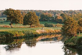 サルト川と田園風景