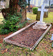 The grave of Lewis Carroll at the Mount Cemetery in Guildford Lewis Carroll Grave 2015.jpg