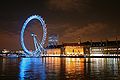 London Eye, parisarhjul som strekkjer seg heile 135 meter opp i lufta.