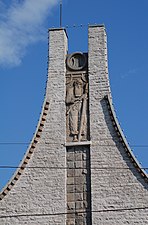 Fragment van de gevel van het Volkshuis van de Lutherfabriek