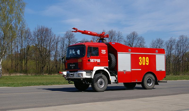 File:MAN fire truck Królewo 5700.JPG