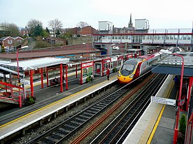 Macclesfield Railway Station 1 - geograph.org.uk - 1177002.jpg