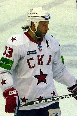 <span class="mw-page-title-main">Maxim Sushinsky</span> Russian professional ice hockey player (born 1974)