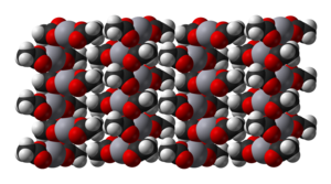 Prostorový model části krystalové struktury octanu rtuťnatého