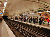 Line 12 platforms at Sèvres – Babylone