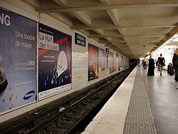 Metro de Paris - Ligne 9 - Strasbourg - Saint-Denis 01.jpg