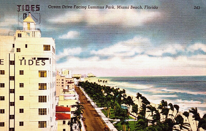 File:Miami Beach - Ocean Drive facing Lummus Park.jpg