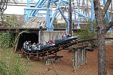 Description de l'image Mini Mine Train (Six Flags Over Texas) 1.jpg.