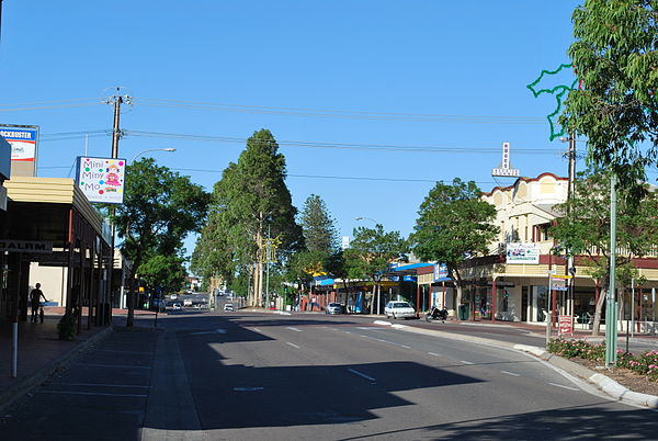 The main street of Murray Bridge