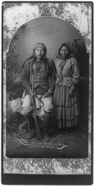 http://upload.wikimedia.org/wikipedia/commons/thumb/6/6c/Naches_son_of_cochise.jpg/302px-Naches_son_of_cochise.jpg