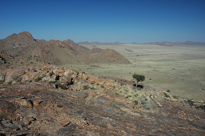 File:Namibie Aus Montagne 06.JPG