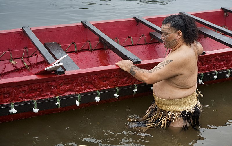 File:New Zealand - Maori rowing - 8524.jpg