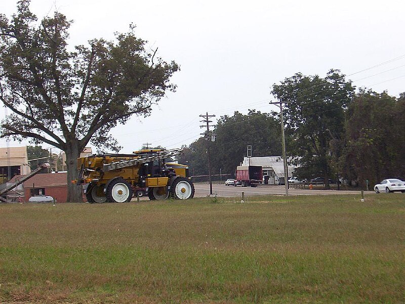 File:Nutbush TN farm equipment.jpg