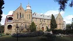 Our Lady of Assumption Convent, Warwick httpsuploadwikimediaorgwikipediacommonsthu
