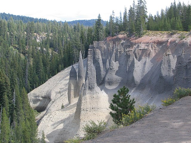 File:Pinnacles1.jpg